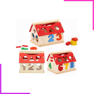 Case en bois avec chiffres, lettres et signes arithmétiques. Méthode Montessori